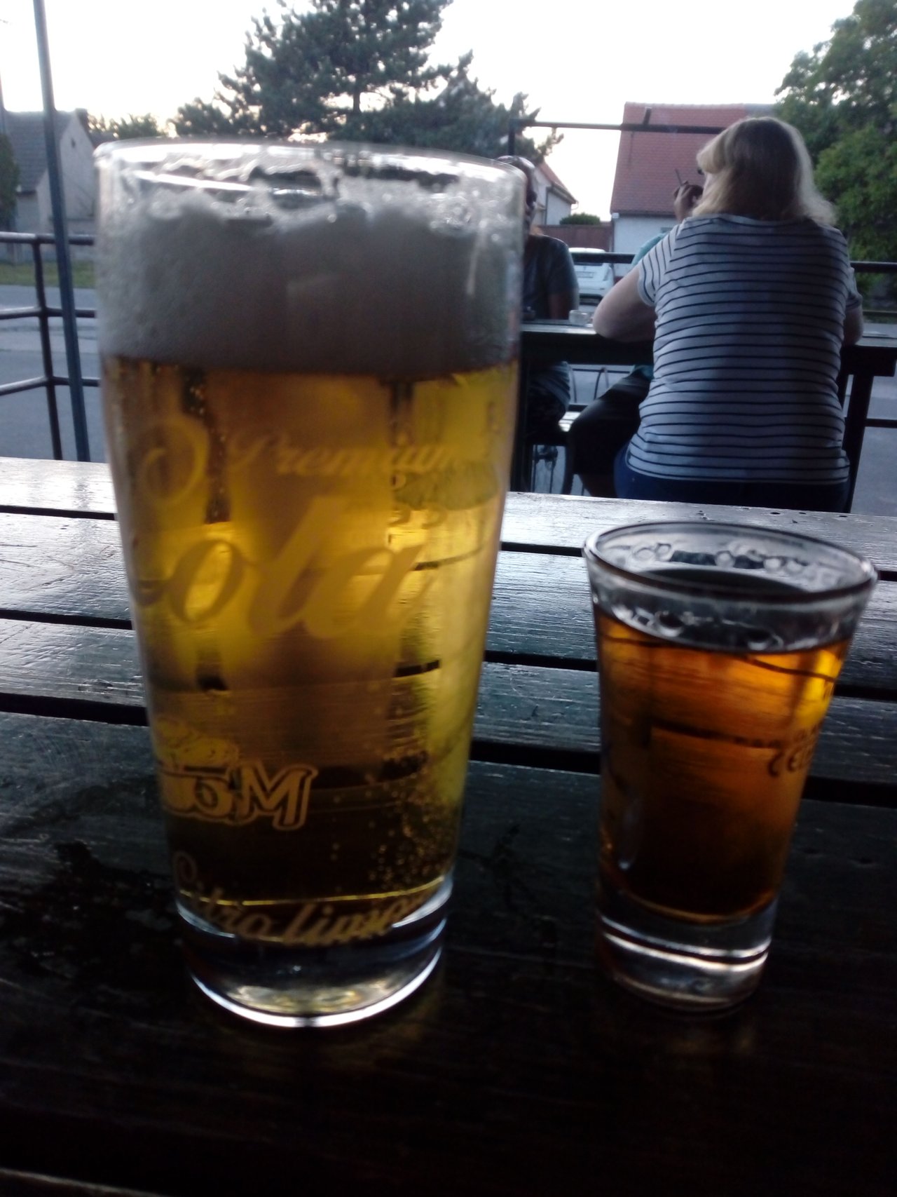 Cola premium = pivo + rum ;P