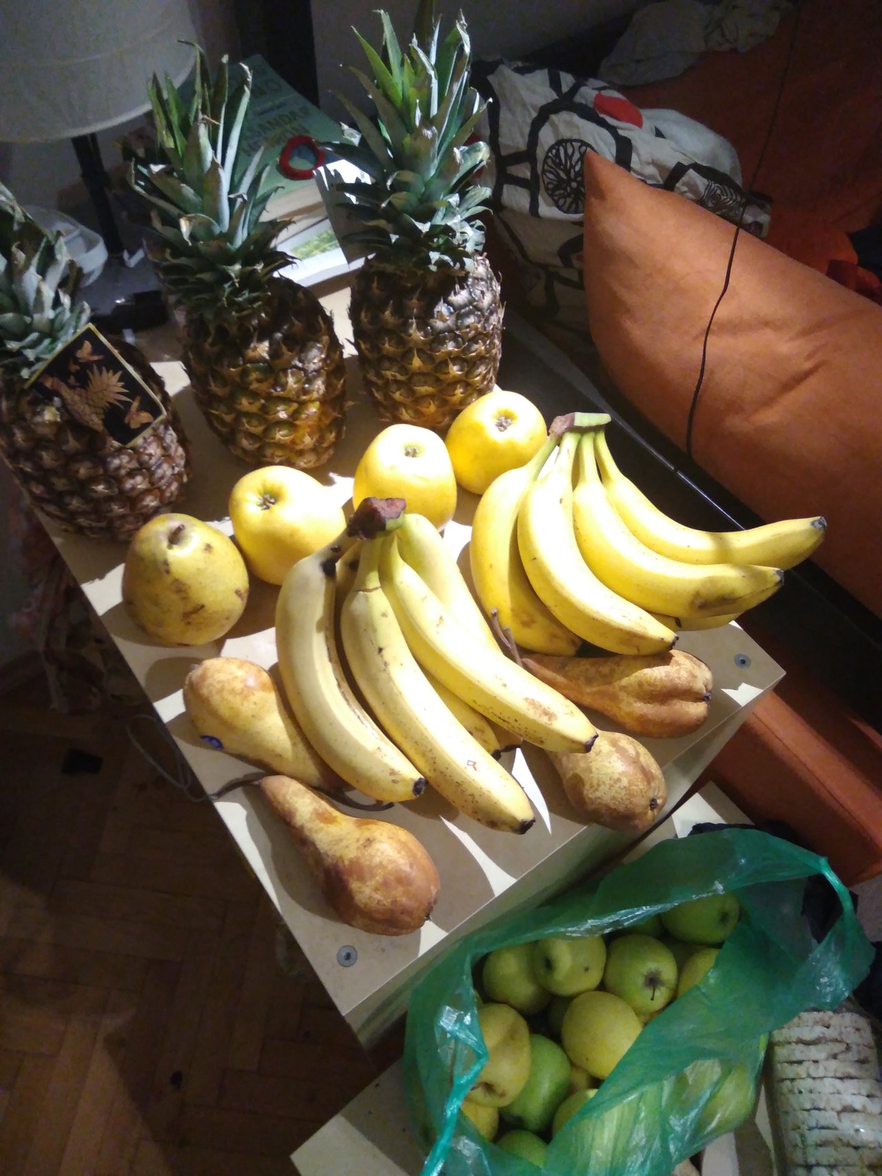 ako robim nejaku dobu toho prevadzkara, tak uz zacinam mat mierne megalomanske sklony pri nakupoch 'na doma' :D 