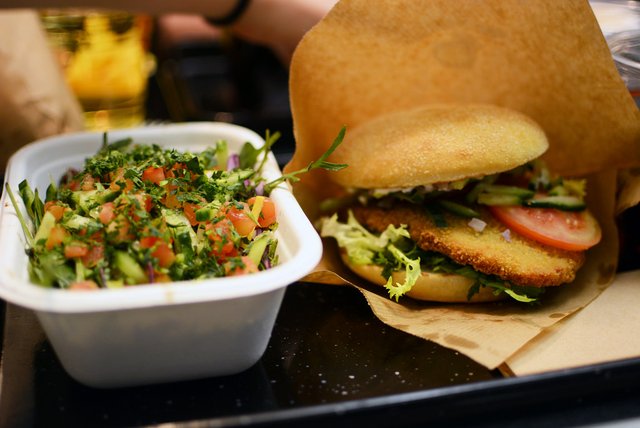 Vienna burger, Swing Kitchen, Wien. :D  http://piximitmilch.at/archives/10424