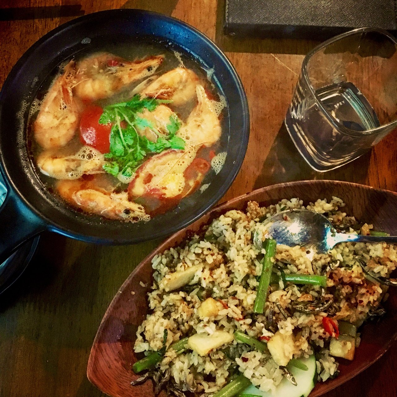 Tom Yum a nejaky fried rice