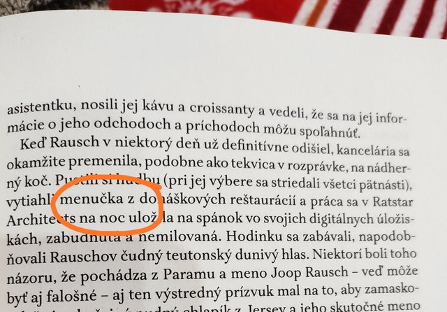 Zo slova menučko sa mi nožík vo vrecku otvára ale že ho raz nájdem v knihe ktorá nie je evitovka by som si nemyslela :D