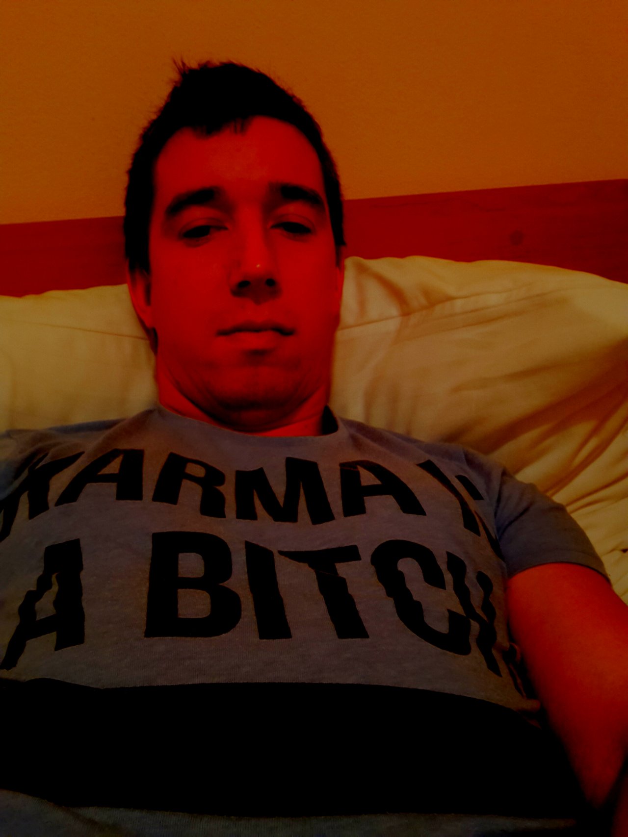 Ako vravi moje tricko :D unavemy idem spat :( dobru nocku