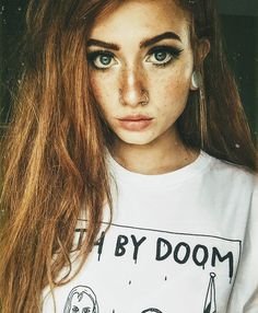 Veľmi sa mi to dievča páči! :3 