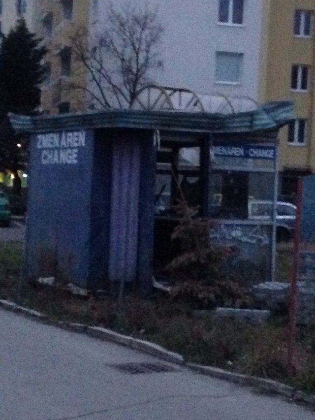 Dnes som stretla tuto starú opustenú Zmenáreň. 
