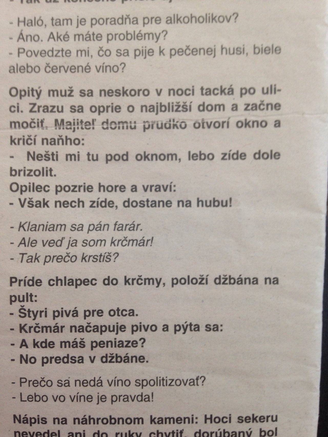 Našla som staré Kocurkovo. Niektoré vtipy sú tam celkom podarené. :D 