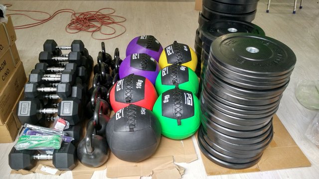 ani som len nedúfal že budem cvičievať s powergears vecičkami :D