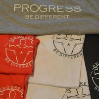 Ak chcete ešte niekto tak píšte, posledné kusy :)
12eur unisex M a Lká ... nejaké sú už rezervované, pozriem keď tak :D