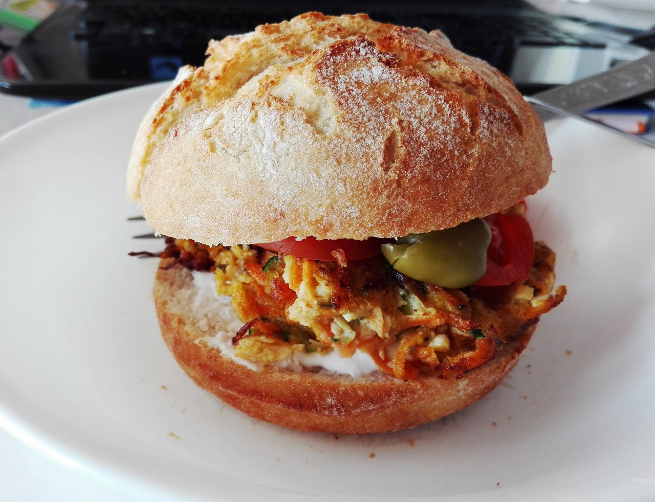 mrkvo cuketo tofu rozpadnuty burger 