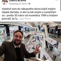 Hnusni zapredeni kapitalisti, povedal jeden vyznamny socialny demokrat, ktory by chcel budovat socialisticky raj a veruze treba zacat tak, ze sa vyberiem na nakupy do 