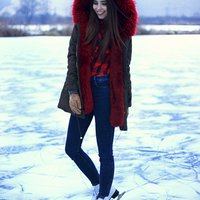 Ahojtee :) viac fotiek na - 
http://laurinstyle.blogspot.sk/2016/01/korculujem-korculujes-korculujeme.html

