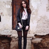 http://www.laurinstyle.com/2017/02/second-skin.html