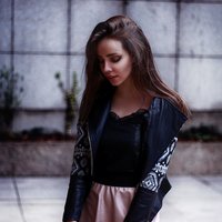 http://www.laurinstyle.com/2016/12/party-outfit.html
