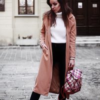 http://www.laurinstyle.com/2016/12/camel-coat.html