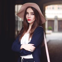 http://laurinstyle.blogspot.sk/2016/04/must-have.html
