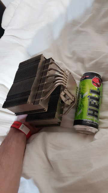 Nový chladič na procesor :-) Zatial môj najväčší :-) 