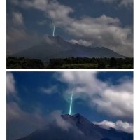 Dnes padol meteorit do cratera v sopke. Merapi indonezia. Kimi no Na wa je real!