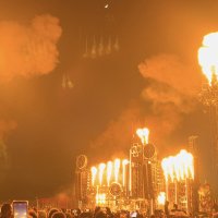 Rammstein - taktiež sme si ešte v Máji s ockom odskočili do Prahy na Europe Stadium Tour ❤️