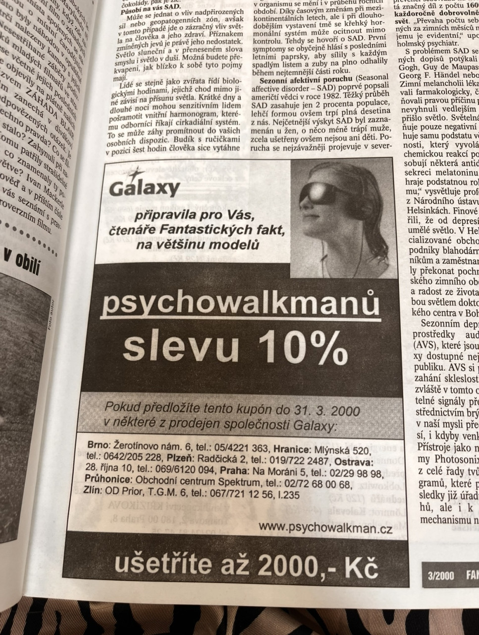 Tento inzerát som objavila v UFOmagazíne z 90. rokov. Keď tam zavolám, tak myslíte, že prejdem nejakou červiou dierou a výdajňa bude v zadnom priestore nejakého retro nákupného centra, kde bude hrať shopping mall muzak a všetci budú v pastelovými odevoch?