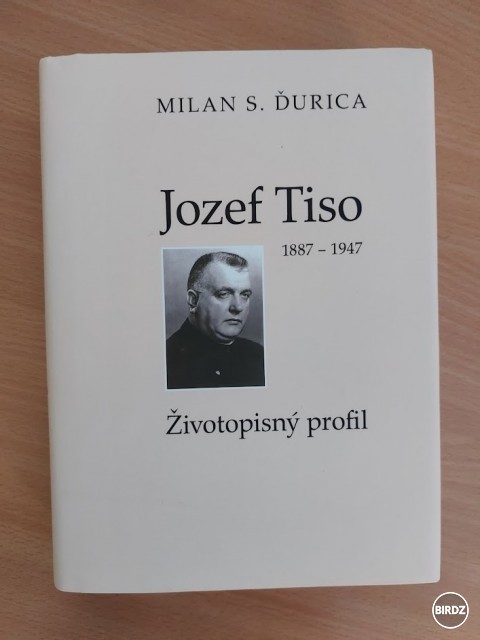 Pri vyroci vzniku nasho statu odporucam precitat kazdemu tuto 700 stranovu knihu, aby si mohol utvorit objektivny zaver. A nesudit tuto osobu podla 3 viet ktore Vam napisu v mediach.