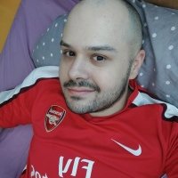 Damy keby Vam taky sexos ako ja v drese The Gunners skocil do postele, tak date mu zajebat? :D 