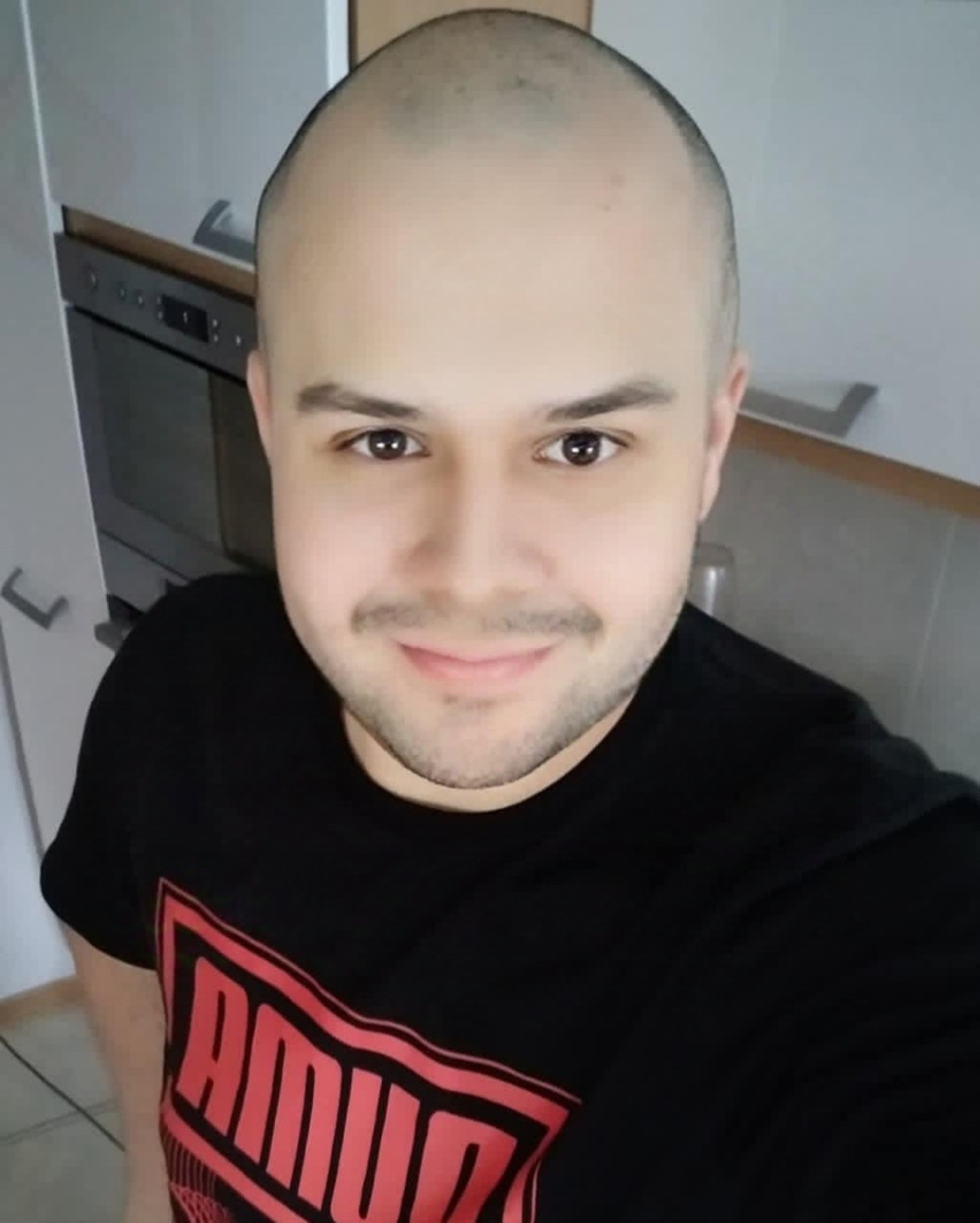 Krpaté plešaté hnilé vajco, alias raketak, alias Dominik Pekarik
