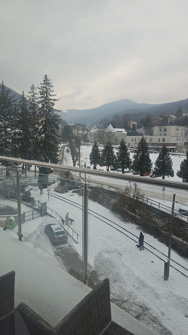  Bohatá mngrka a BA-zmrd pozdravuje z trenčianskych teplic 