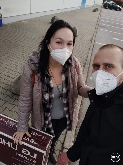 Tú telku už máme novú. A poviem úprimne, trepať sa s ňou na dva prestupy opití v MHD bol velmi velký zážitok.