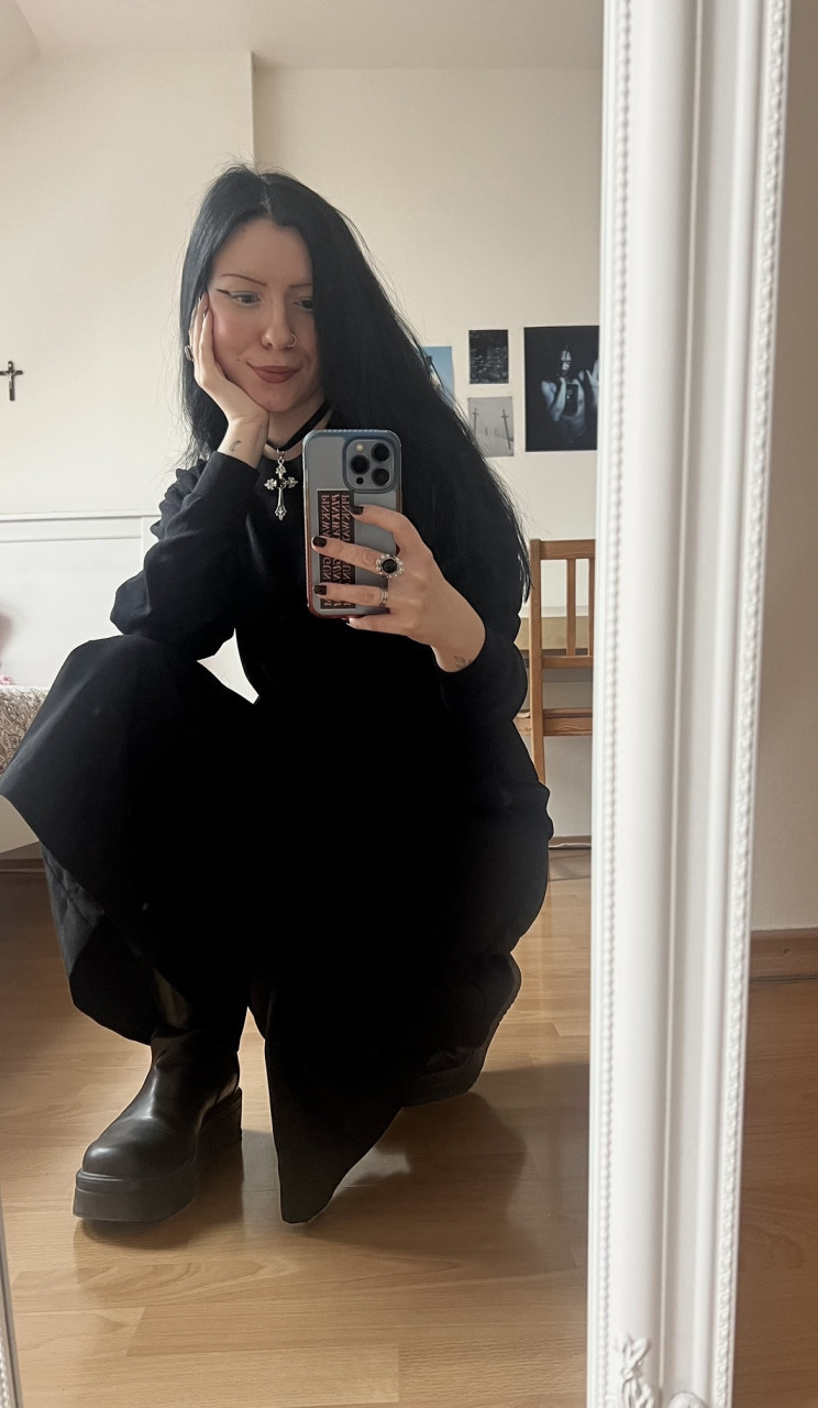 dnes žiaden fashion statement, asi len toľko, že keď nemá klobúk, nie je to kapitán! :3