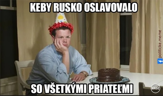 Ale aspoň poslušný psík Lukašenko mu ešte stále sedí pri nohe :D