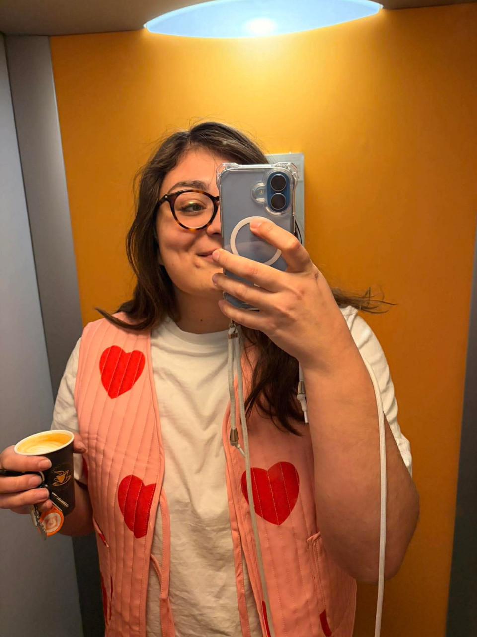 objednala som si vestu z vintedu a vyzeram ako hipster mamička z Letnej :D