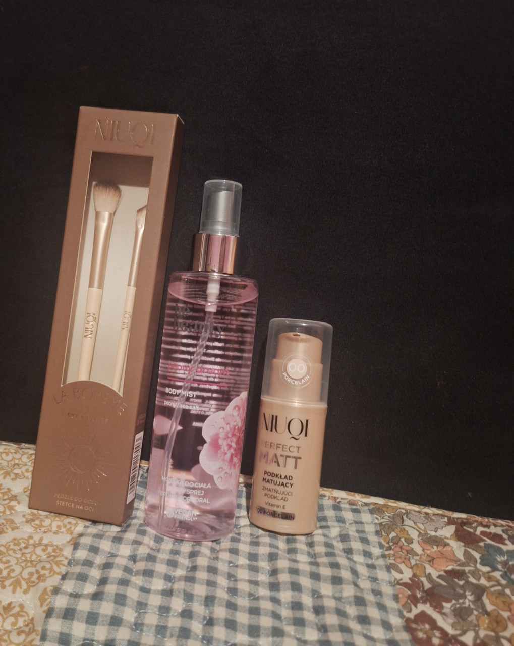 Bola som si uplatniť Biedronka kupóny za dva štetce,voňafku a makeup som zaplatila 1,14€ 