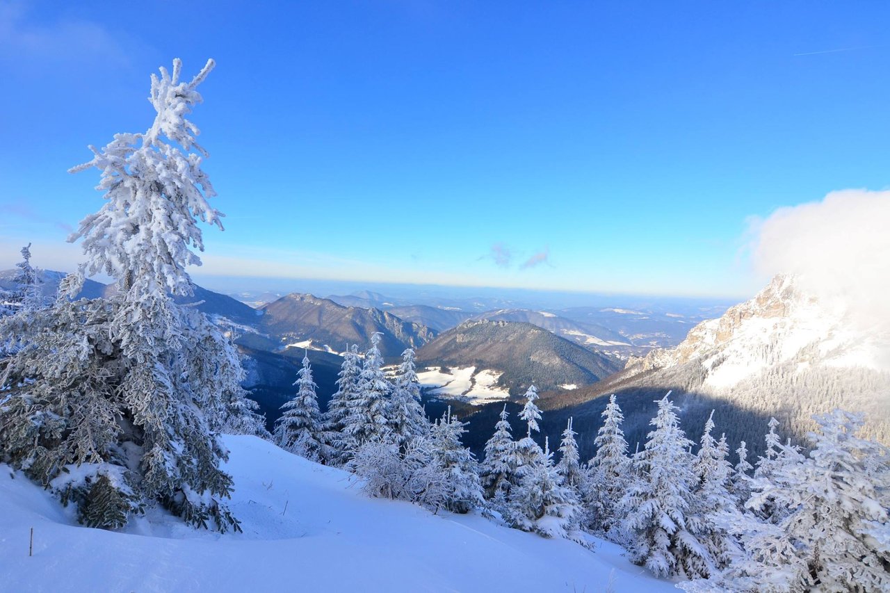 Zajtra sa chystáme na Stoh v Malej Fatre :D
http://www.monturaadventures.com/severska-vyzva-2017/soutezici/71