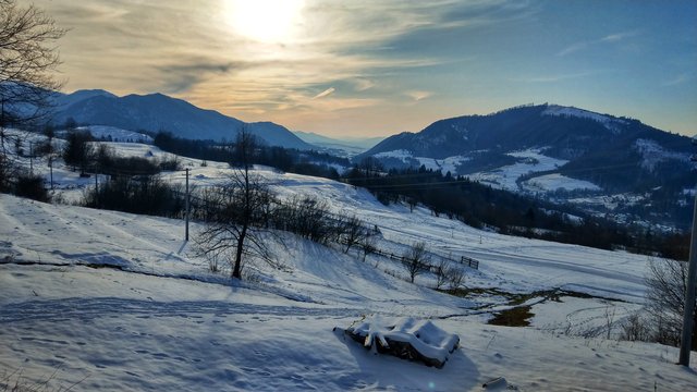 Janošíka som bol pozrieť, ale nebol doma, aj som volal ale nedvíhal 