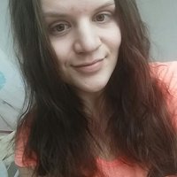 Naj dĺžka vlasov a infantilné tričko :)
