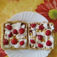 Moje prvé zdravé wafle z nového waflovača :*