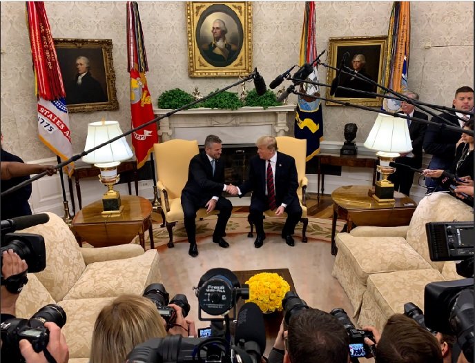 ?...autor: white house