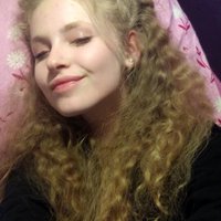 Citim sa ako blazeny elf..mam svoje ruzove periny a vyjedla som si vsetky orieskove tycinky na cestu..zivot nemoze byt lepsi ^o^