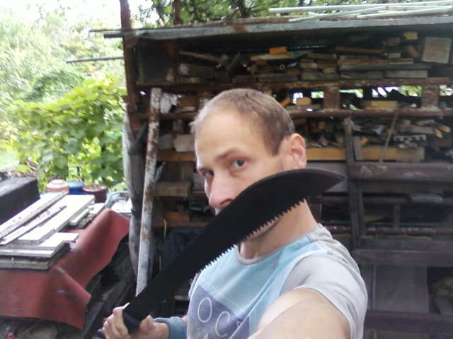 Ja Andrej s mačetou Cold Steel z Muničák!...