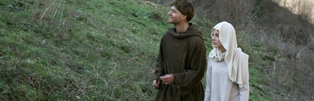 F: Vari ideš v mojich šľapajách?
K: Prehlbujem ich... (z filmu: Klára a František, r. 2007)