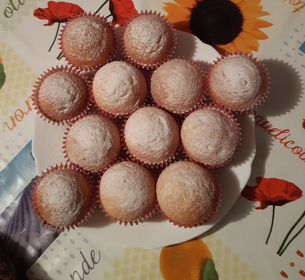 No aké sú krásne 
Prečo som radšej nešla študovať za cukrarku 