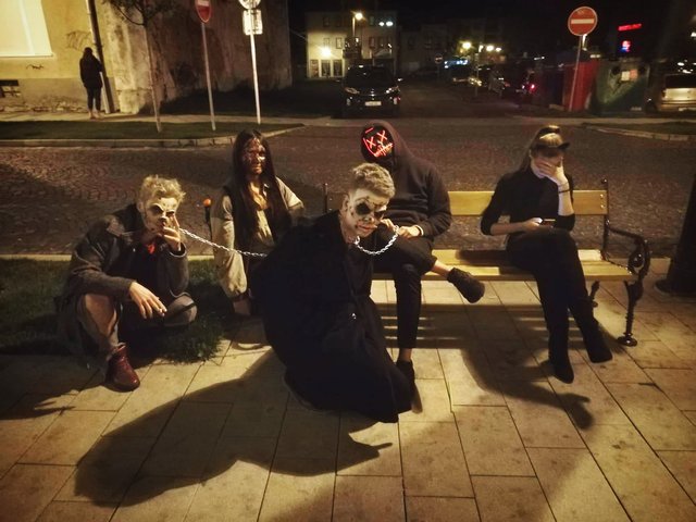 Random ludia na ulici :D