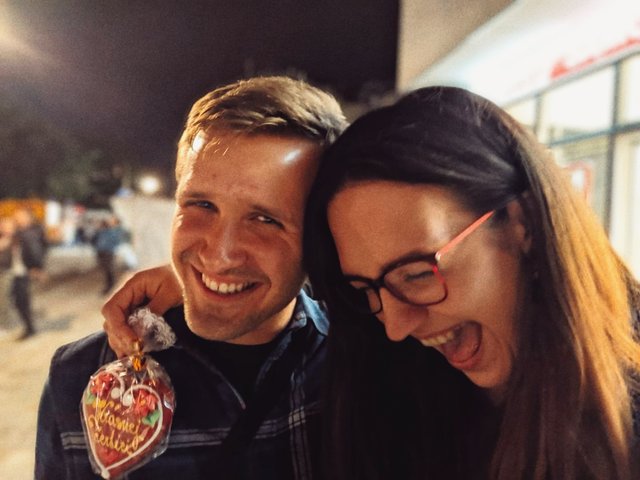 Zábavný večer to bol a vybrala som tú najhoršiu fotku lebo Marek je tam fešák =D (a je single!) =D 