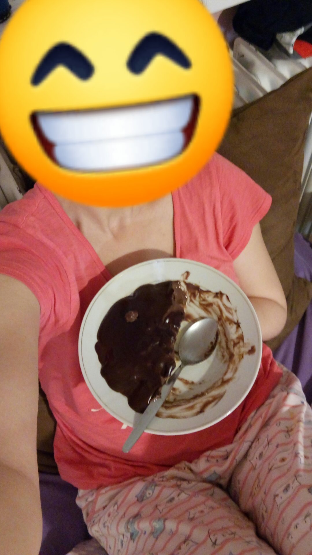 Nejaký čelendž. Papám puding.