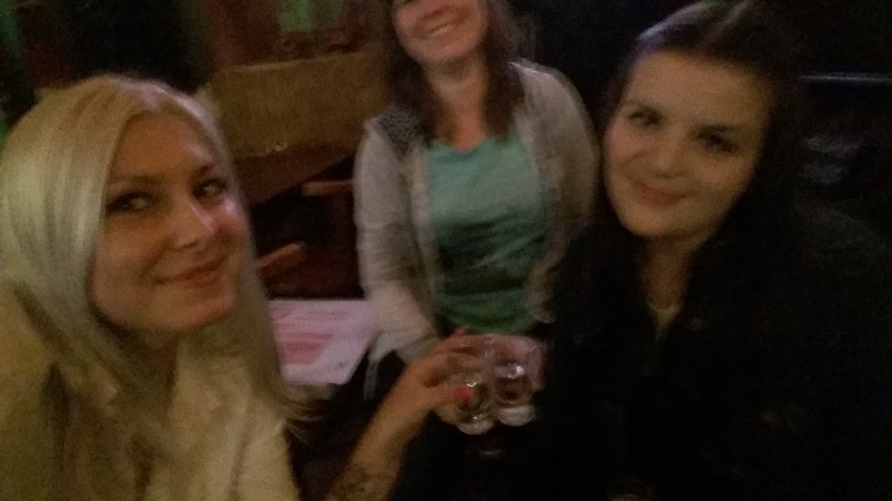 So 17ročnou Radkou ma spaja alkohol ;)