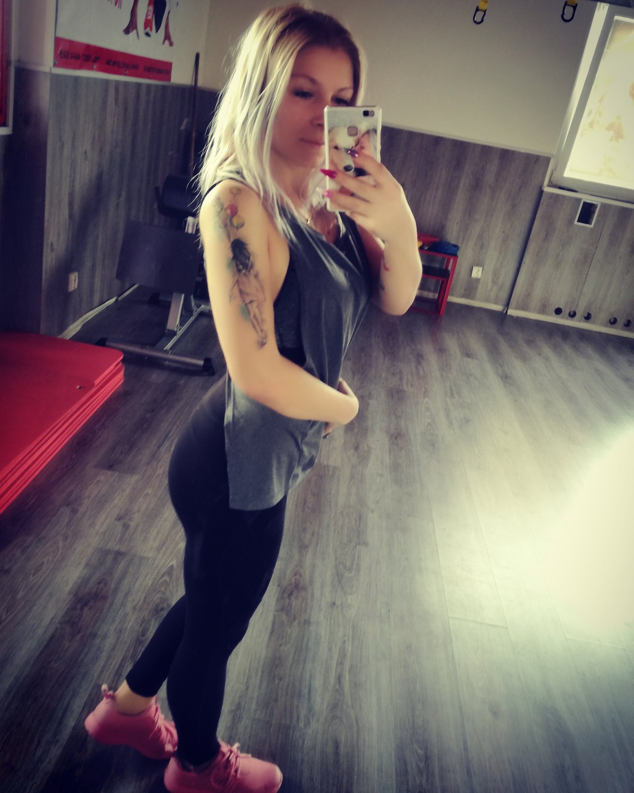Dnes na mňa tréner zabudol tak po 5tich mesiacoch som bola dnes sama :(
