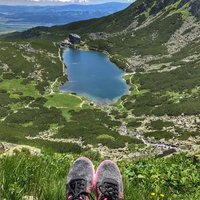 Vyhlad az na Kráľovu hoľu nad Sliezkym domom a Velickym plesom 