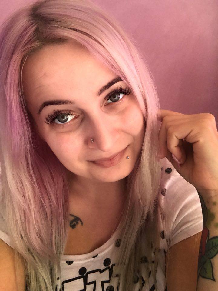 čáu