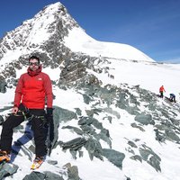 Grossglockner v pozadí, 3798 m.n.m. Video z výstupu: https://youtu.be/qc4-PabCMSo :)