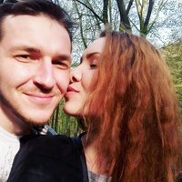 Nám je jedno kde sme ,kým sme spolu . 
