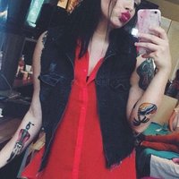 naspulene usta a o zrkadlo s ajfonikom.. mozem sa ist zabit :P